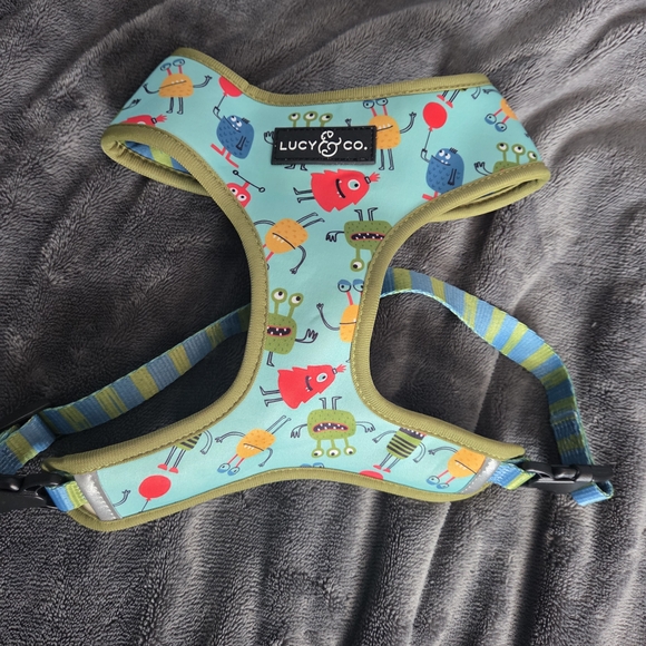 NWOT Lucy & Co. Monster Print Dog Harness - Picture 4 of 7